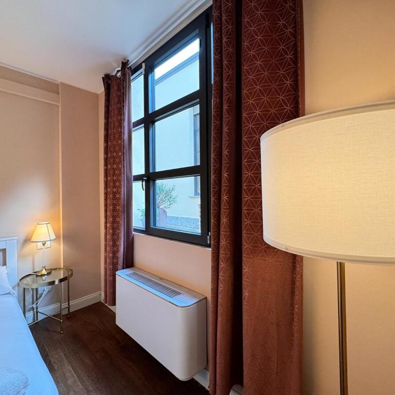 Luxury Design Loft - Two-Bedroom Apartment - 32