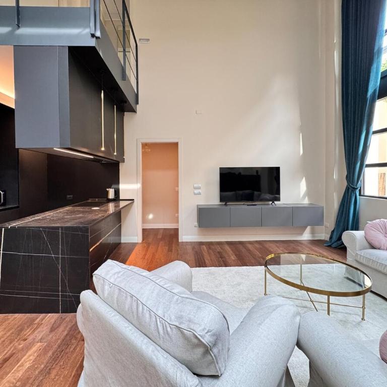 Luxury Design Loft - Two-Bedroom Apartment - 42