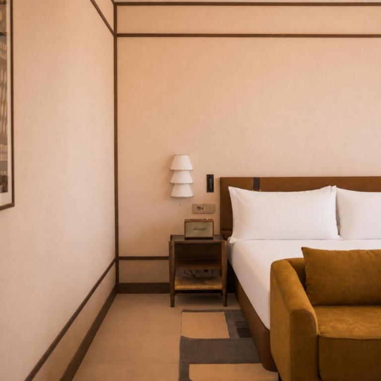 Thompson Seville, by Hyatt - Habitación Deluxe con vistas panorámicas - 1 cama extragrande - 3