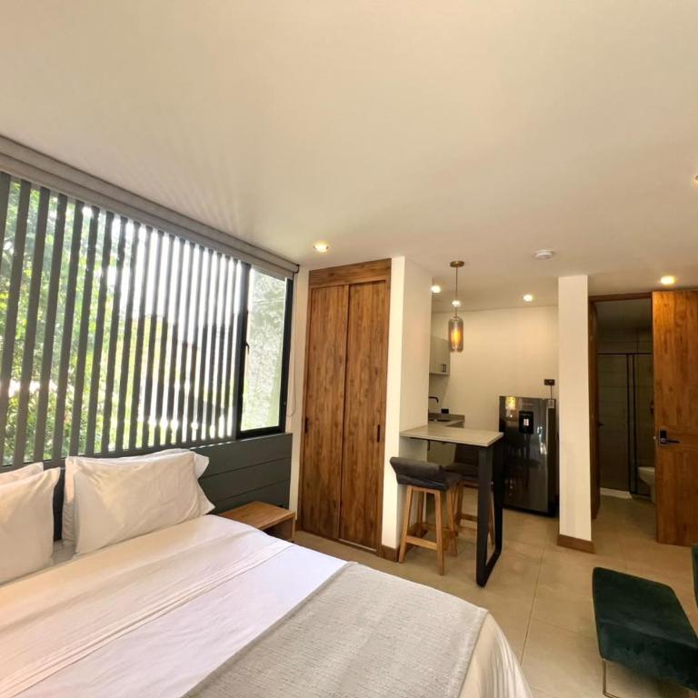 Nomadic Boutique Living and Experience Center - Deluxe One-Bedroom Apartment - 1