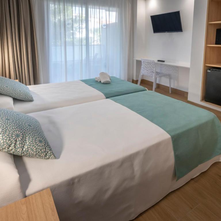 4R Salou Park Resort II - Chambre Double Standard (2 Adultes) - 1