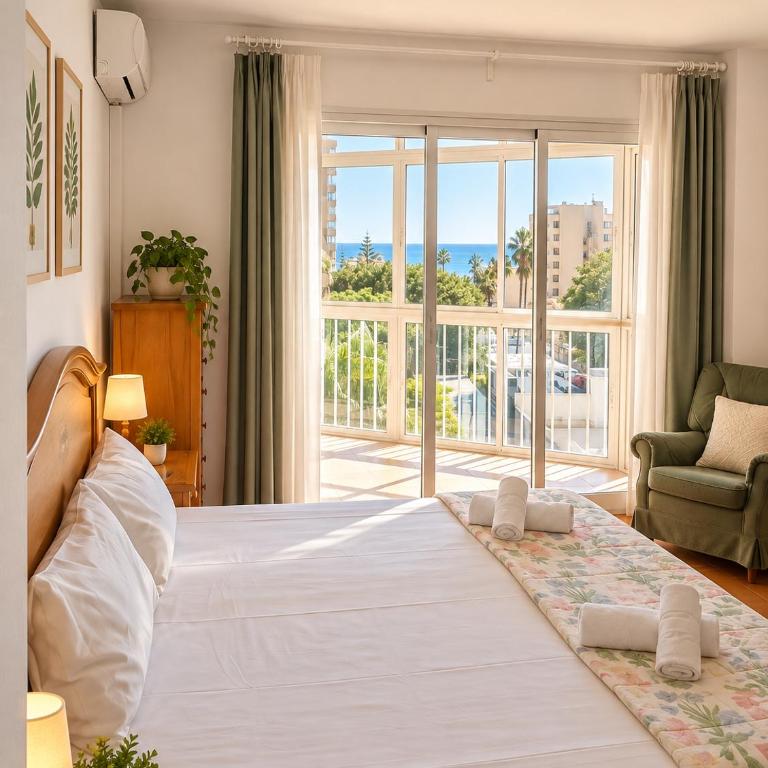 MalagaSuite Beautiful Coast Apartments - Apartamento de 3 dormitorios con terraza - 17