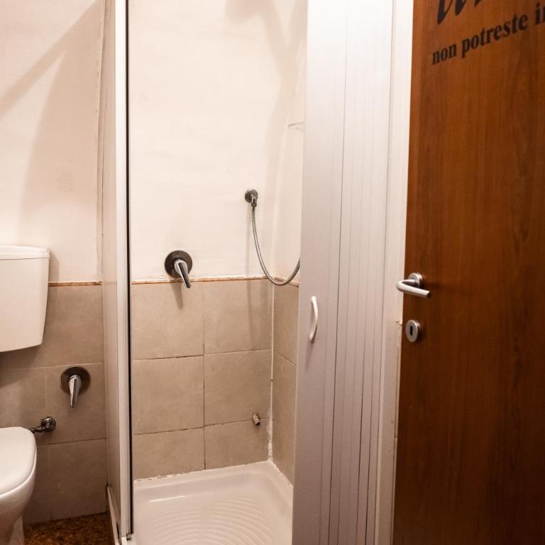 Cifarelli Central Station - Doppelzimmer mit Balkon - 5