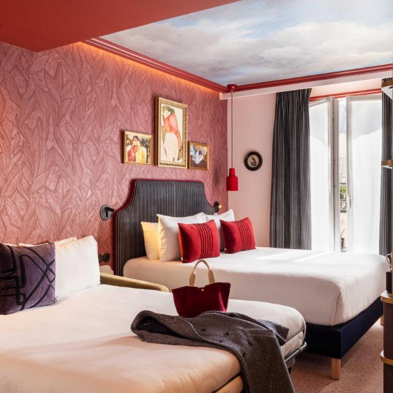Grand Hôtel De Turin - Chambre Familiale avec Balcon - 1