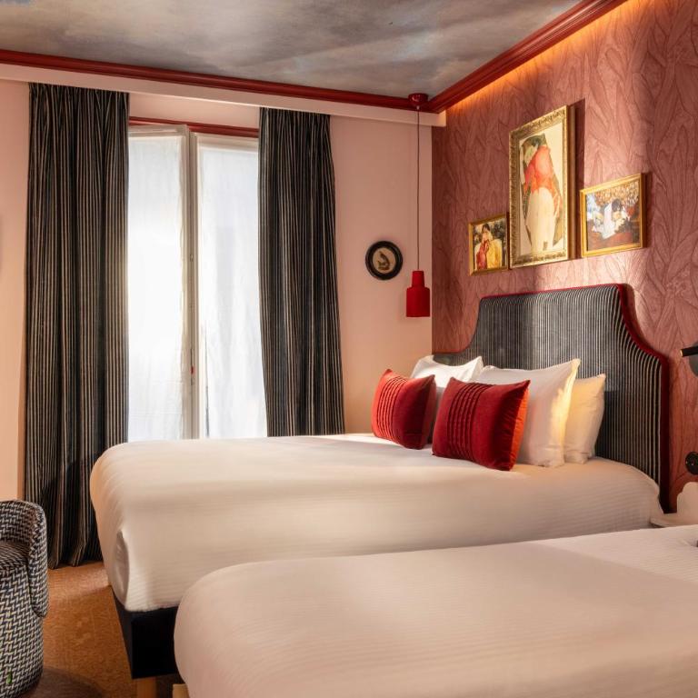 Grand Hôtel De Turin - Chambre Triple avec Balcon - 10
