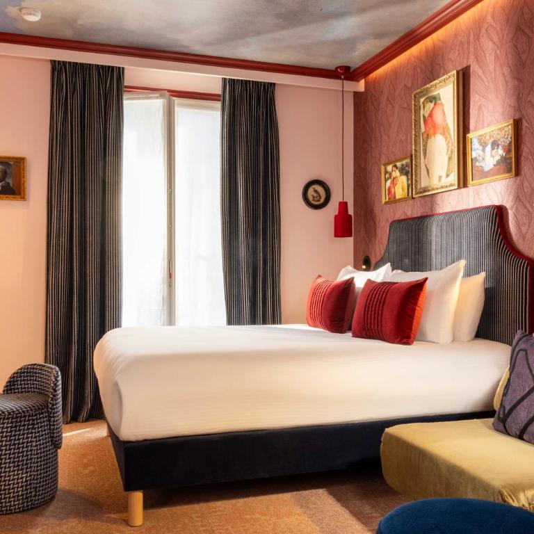 Grand Hôtel De Turin - Chambre Triple avec Balcon - 4
