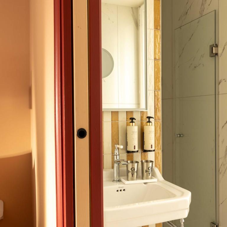 Grand Hôtel De Turin - Chambre Deluxe - 11