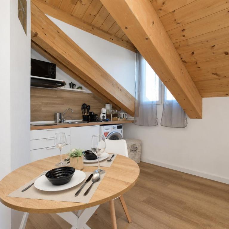 Buniva Home-Mansarda In The Heart of Turin - Appartamento con 1 Camera da Letto - 3
