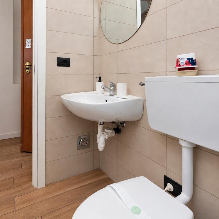 Buniva Home-Mansarda In The Heart of Turin - Appartamento con 1 Camera da Letto - 36