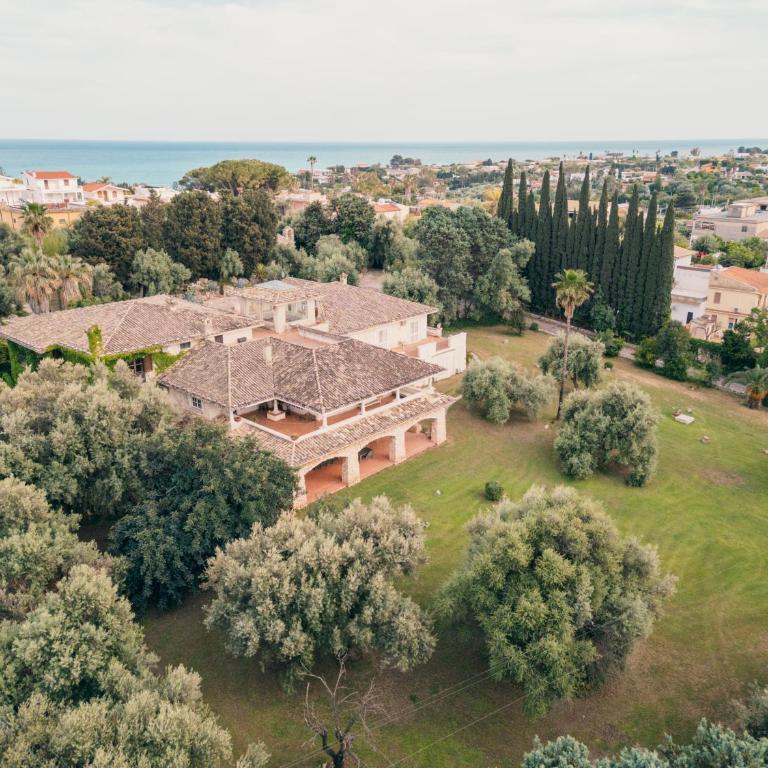 Villa del Commendatore Sirugo - Maison 4 Chambres - 5
