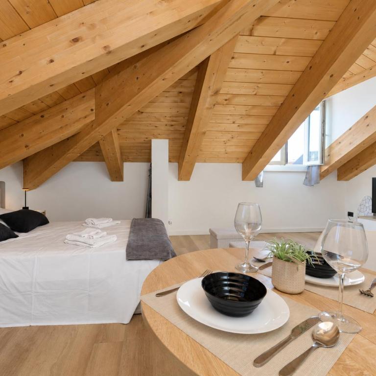 Buniva Home-Mansarda In The Heart of Turin - Appartamento con 1 Camera da Letto - 1