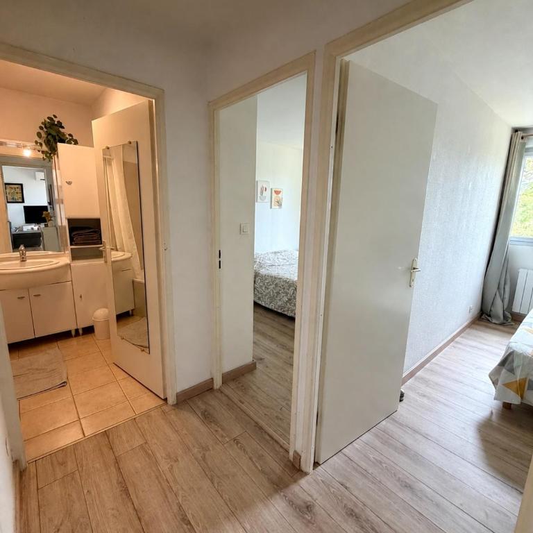 2-bedroom - Residence with pool - L'Isle-sur-la-Sorgue - Appartement 2 Chambres - 12