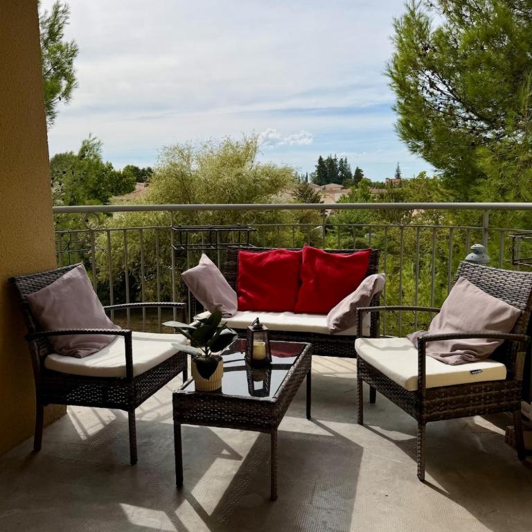 2-bedroom - Residence with pool - L'Isle-sur-la-Sorgue - Appartement 2 Chambres - 4