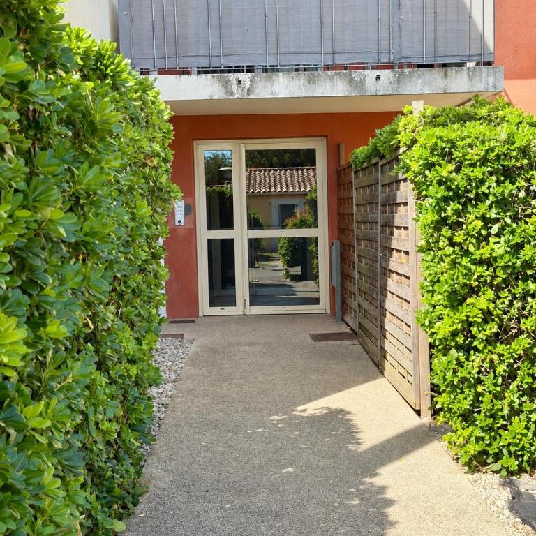 2-bedroom - Residence with pool - L'Isle-sur-la-Sorgue - Appartement 2 Chambres - 16