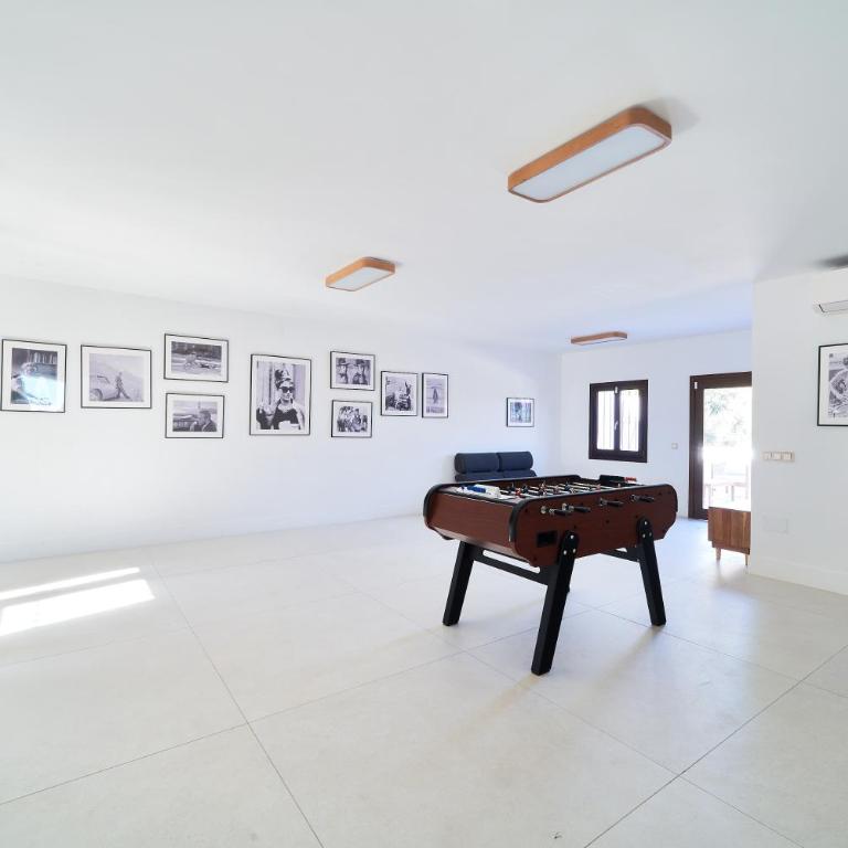 Iconic Exception Villa - Pool & Tennis - Villa - 53