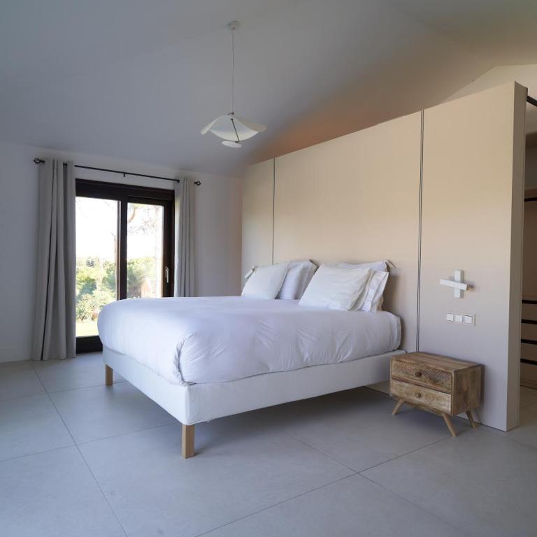 Iconic Exception Villa - Pool & Tennis - Villa - 40