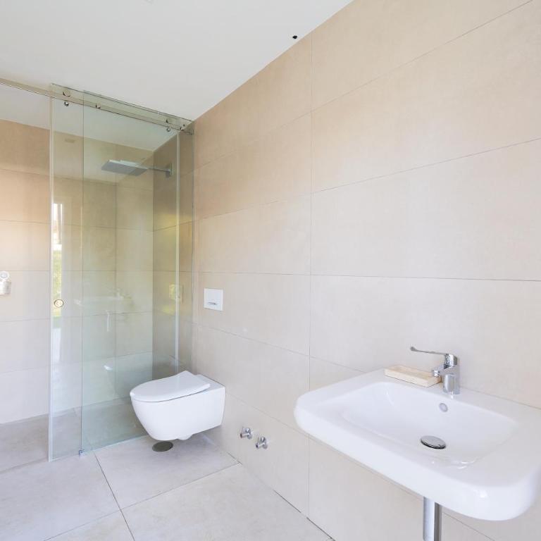 Iconic Exception Villa - Pool & Tennis - Villa - 35