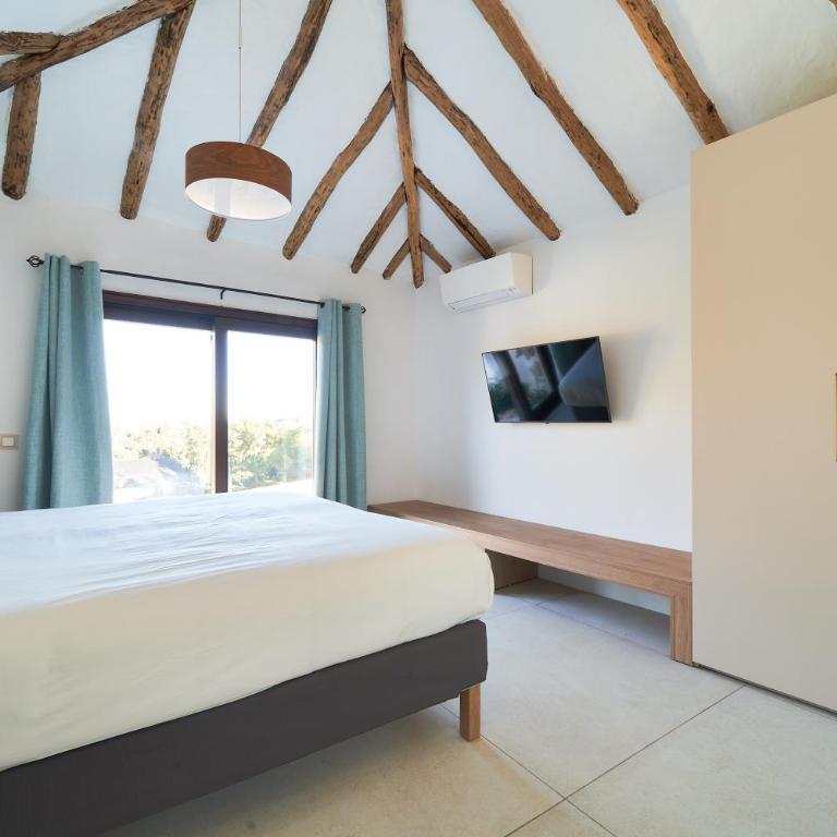 Iconic Exception Villa - Pool & Tennis - Villa - 32