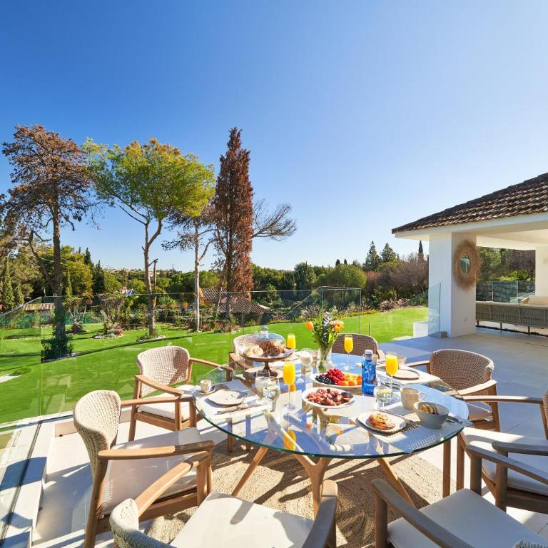 Iconic Exception Villa - Pool & Tennis - Villa - 37