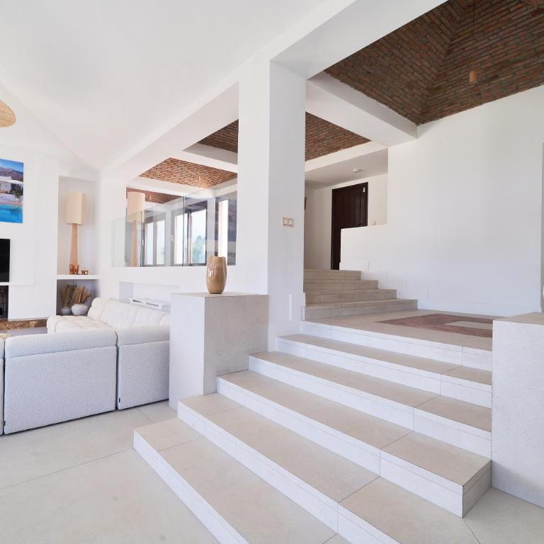 Iconic Exception Villa - Pool & Tennis - Villa - 25