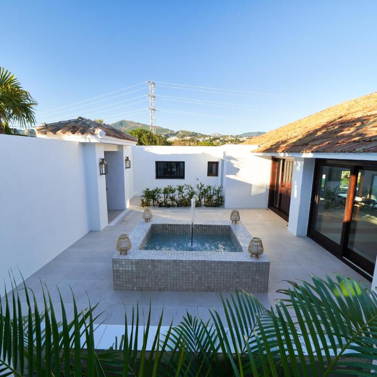 Iconic Exception Villa - Pool & Tennis - Villa - 22