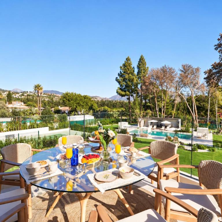 Iconic Exception Villa - Pool & Tennis - Villa - 11
