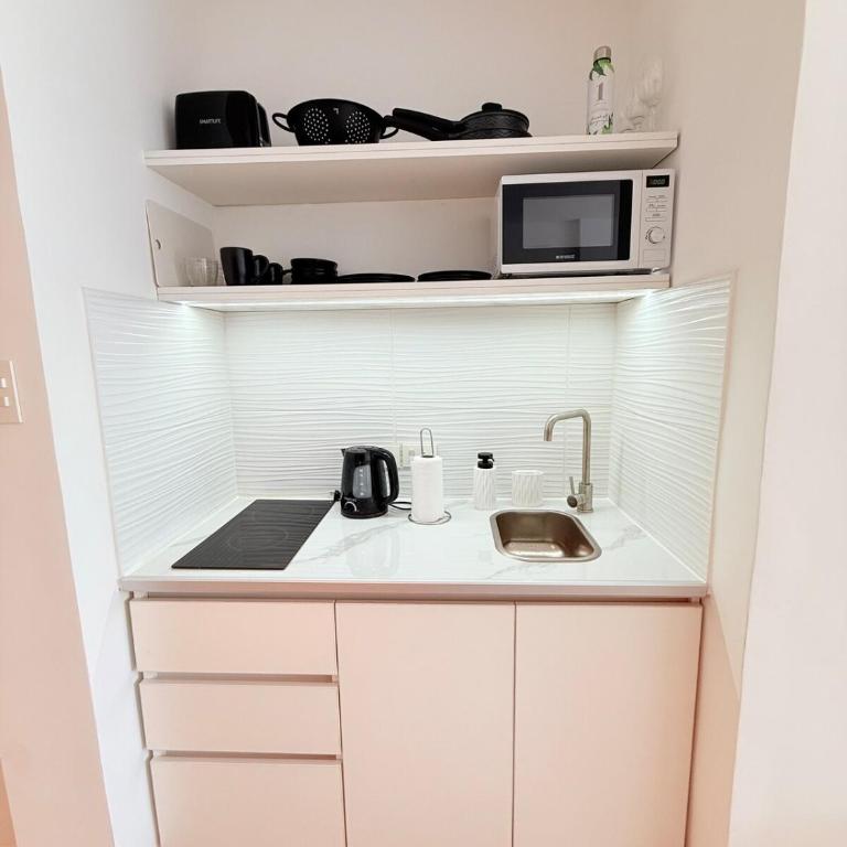 Maravilloso monoambiente sobre Av 9 de Julio - Apartamento de 1 dormitorio - 10