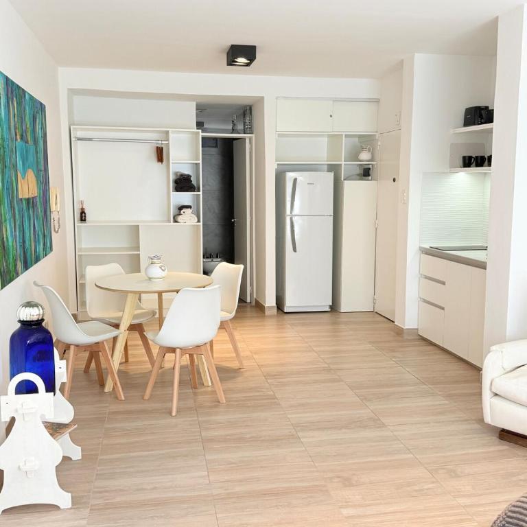 Maravilloso monoambiente sobre Av 9 de Julio - Apartamento de 1 dormitorio - 19
