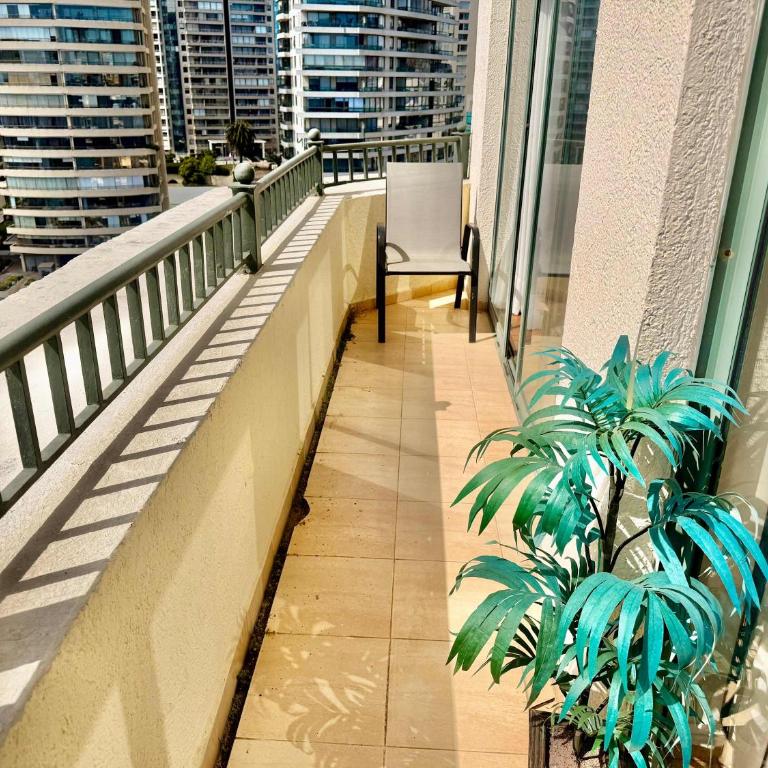 Espacioso frente a la playa y cercano a mall - Apartamento - 22