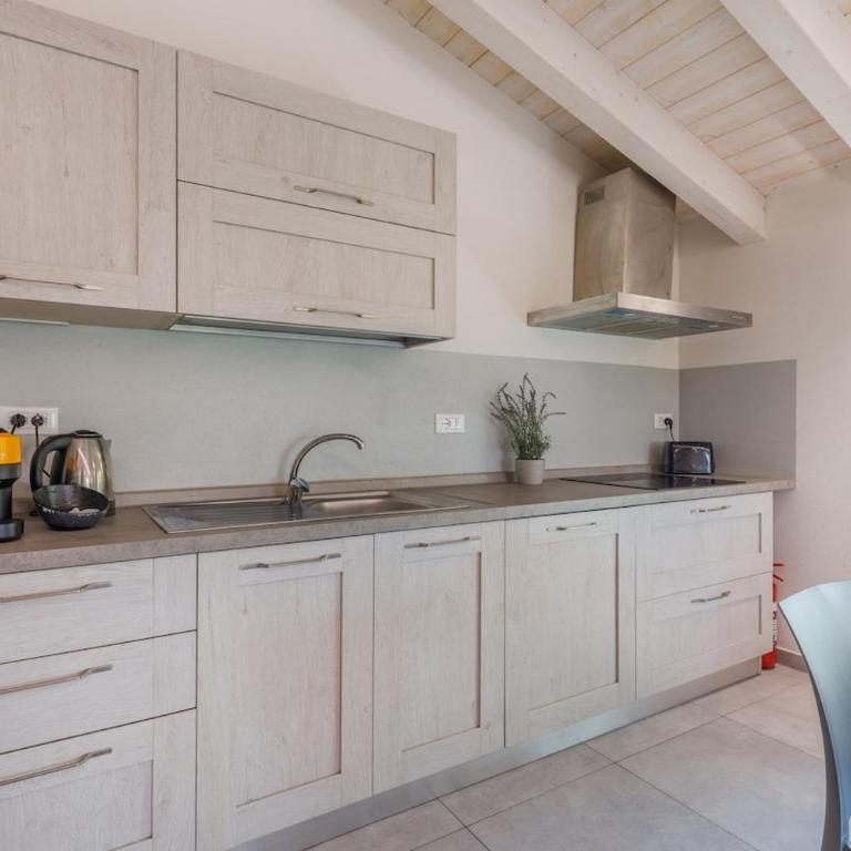 Bellaria Palace - In the hearth of Motor Valley by MoVeBNB - Three-Bedroom Apartment - 6
