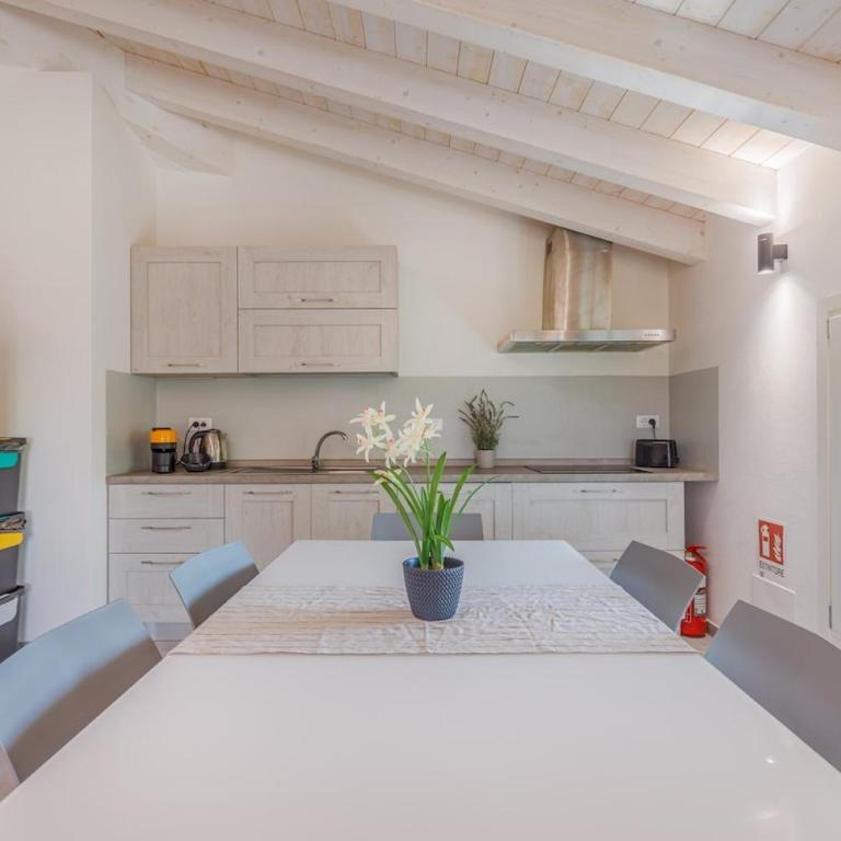 Bellaria Palace - In the hearth of Motor Valley by MoVeBNB - Three-Bedroom Apartment - 13