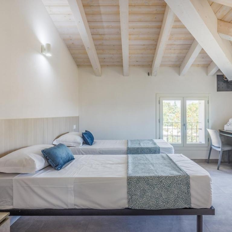 Bellaria Palace - In the hearth of Motor Valley by MoVeBNB - Three-Bedroom Apartment - 15