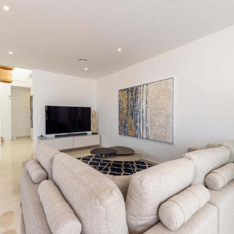 Luxury Villa Andrea - Seaviews - Panoramic Seaviews - Heated Private Pool - Villa - 48
