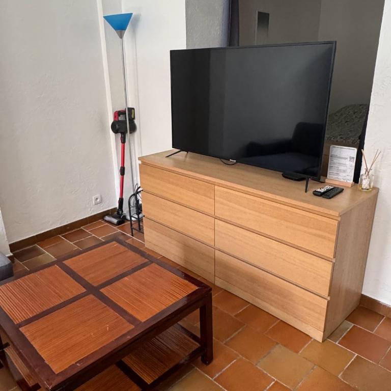 Fabulous 1 bedroom in Antibes old city - Appartement 1 Chambre - 3