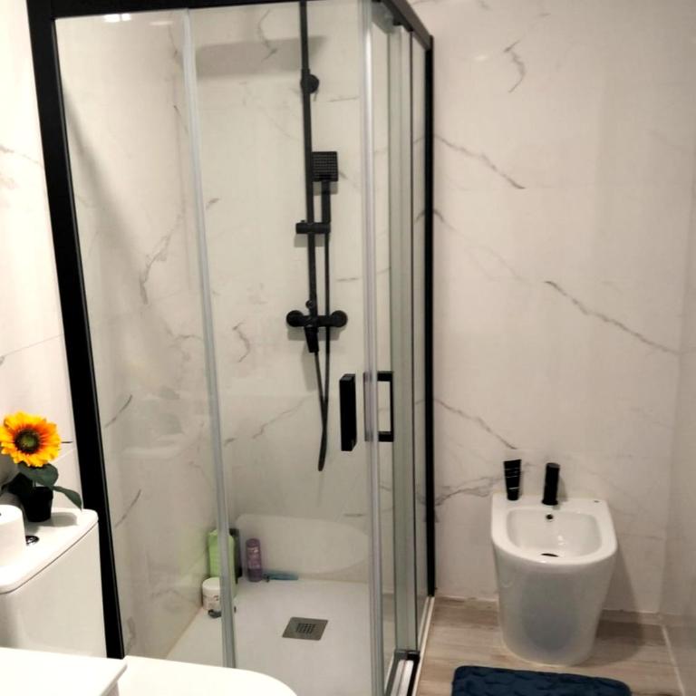 Piso a estrenar con terraza en Salamanca - Apartamento de 1 dormitorio - 8