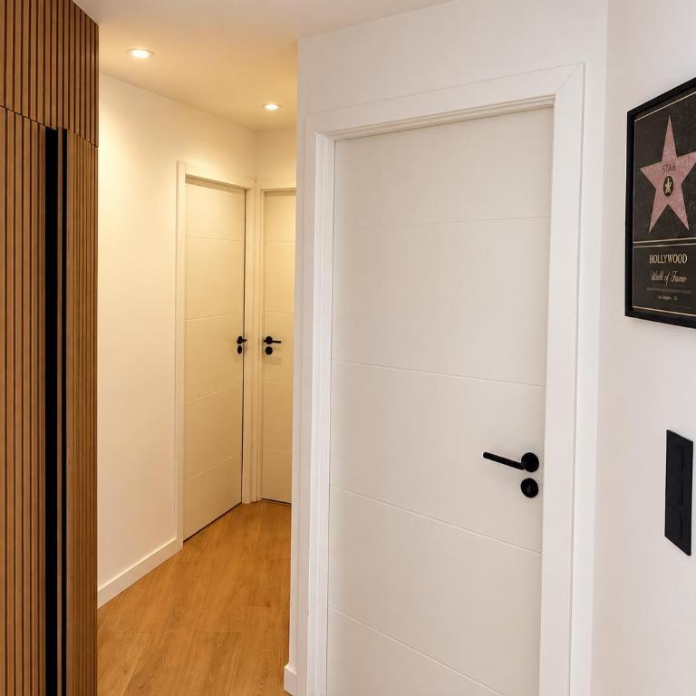T2 refait à neuf à 50m de la plage Moure Rouge,climatisé, parking - Appartement 1 Chambre - 10