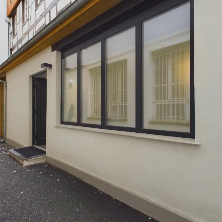 Charmant 2 pièces très calme aux pieds de la Cathédrale - Appartement 1 Chambre - 23