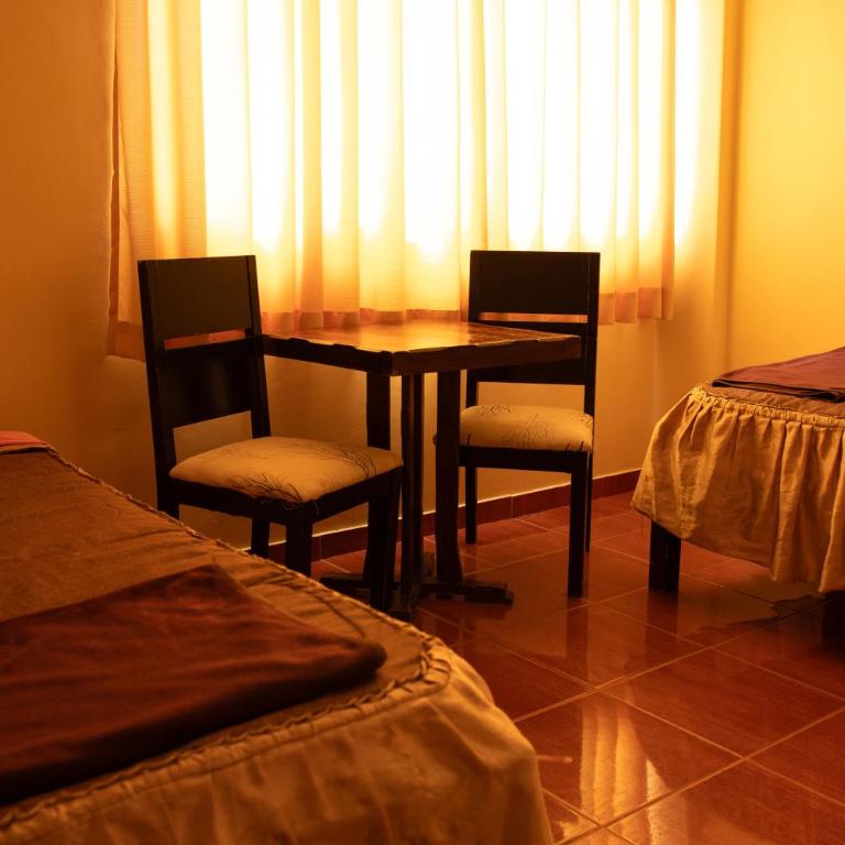 Hostal Huacachina Sunset - Habitación Doble - 2 camas - 6