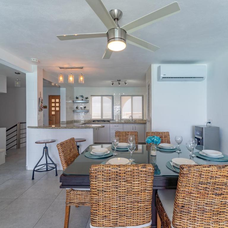 Cancun Oceanfront Residences - Hotel Zone - Two-Bedroom Deluxe Apartment with Ocean View - 17