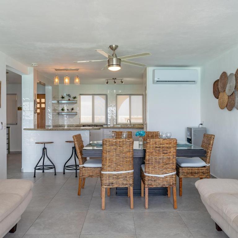 Cancun Oceanfront Residences - Hotel Zone - Two-Bedroom Deluxe Apartment with Ocean View - 19