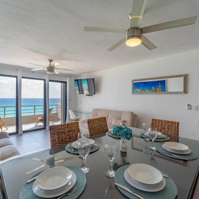Cancun Oceanfront Residences - Hotel Zone - Two-Bedroom Deluxe Apartment with Ocean View - 20