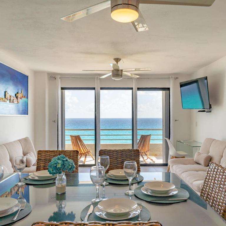 Cancun Oceanfront Residences - Hotel Zone - Two-Bedroom Deluxe Apartment with Ocean View - 2