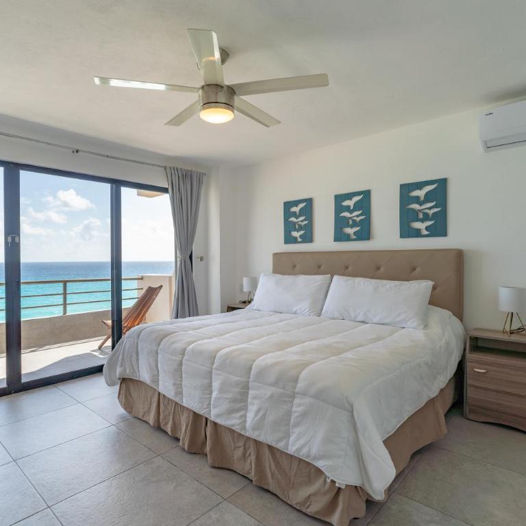 Cancun Oceanfront Residences - Hotel Zone - Two-Bedroom Deluxe Apartment with Ocean View - 14
