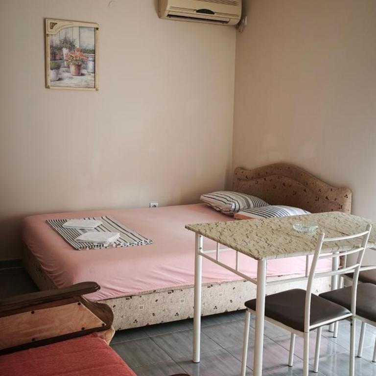 Apartmani Nikolic - Apartment with Terrace - 1