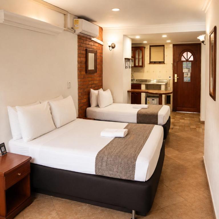 Hotel Cabo de la Vela Medellin - Habitación Doble Superior con vistas a la ciudad - 1 o 2 camas - 12