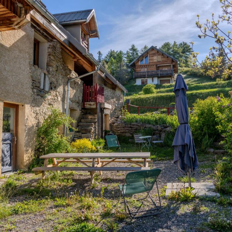 Les 3 Marmots 3 hebergements de 2 personnes a 8 personnes - Maison 3 Chambres - 7