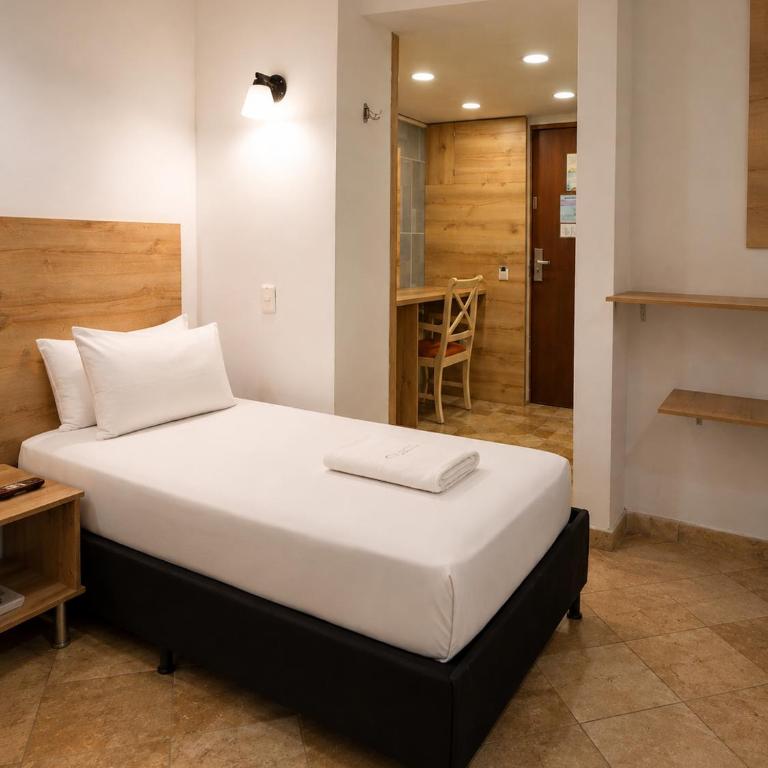 Hotel Cabo de la Vela Medellin - Habitación Doble - 2 camas - 4