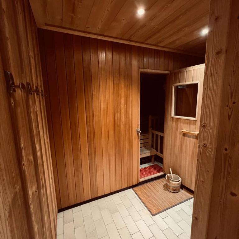 Bright apartment with balcony and pool - Studio - 4