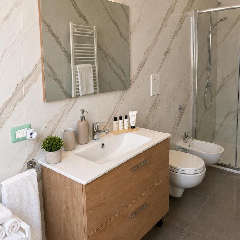 Blue Trani, sea view suites & apartments - Chambre Double Deluxe avec Balcon - Vue sur Mer - 10