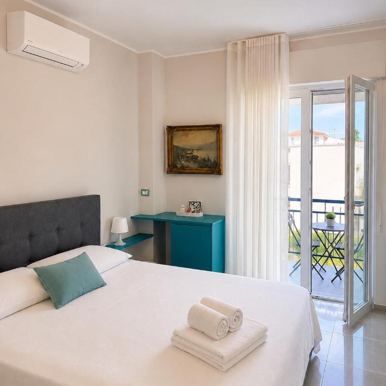 Blue Trani, sea view suites & apartments - Chambre Double Deluxe avec Balcon - Vue sur Mer - 2